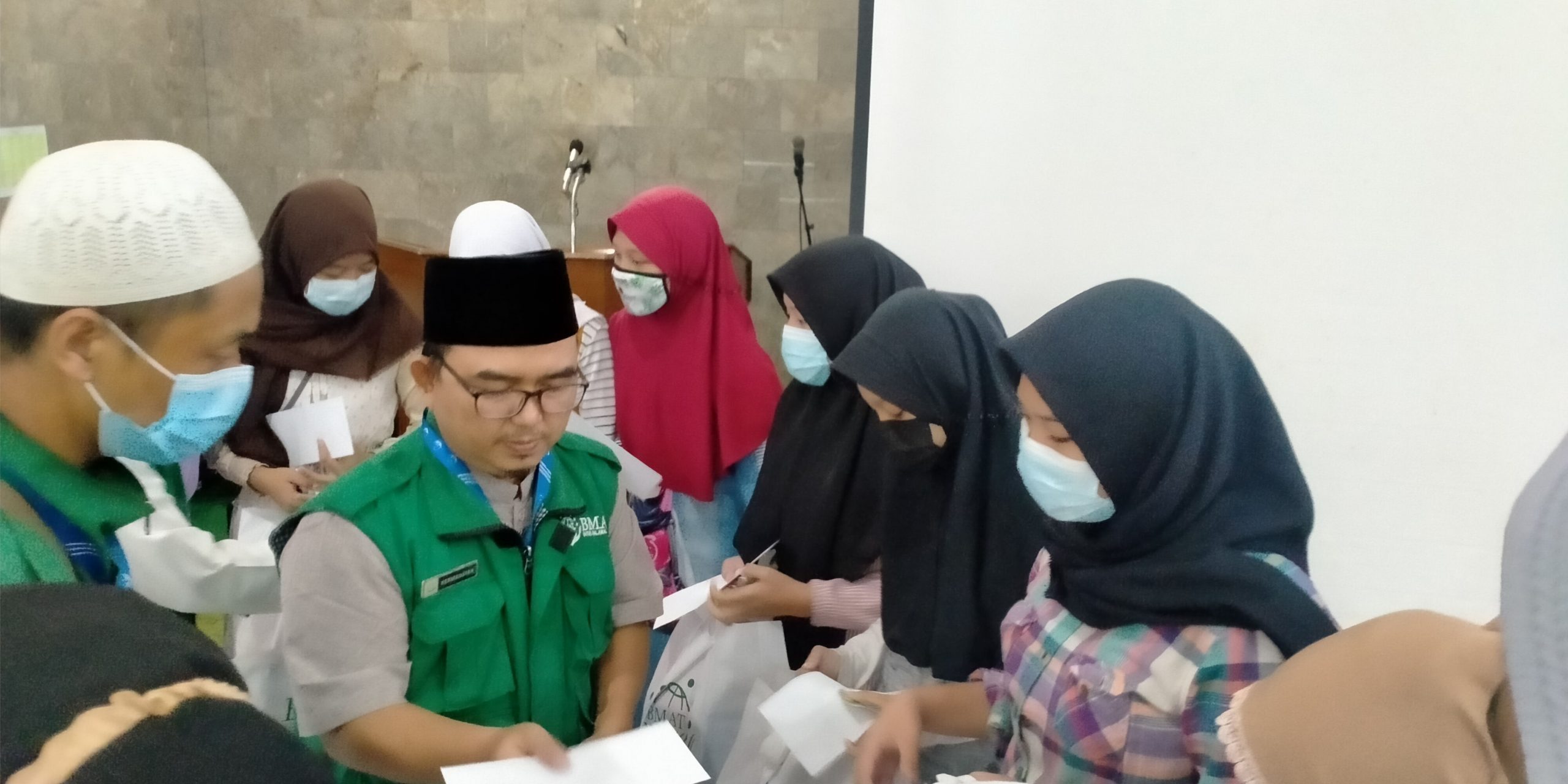 Bingkisan Anak Yatim